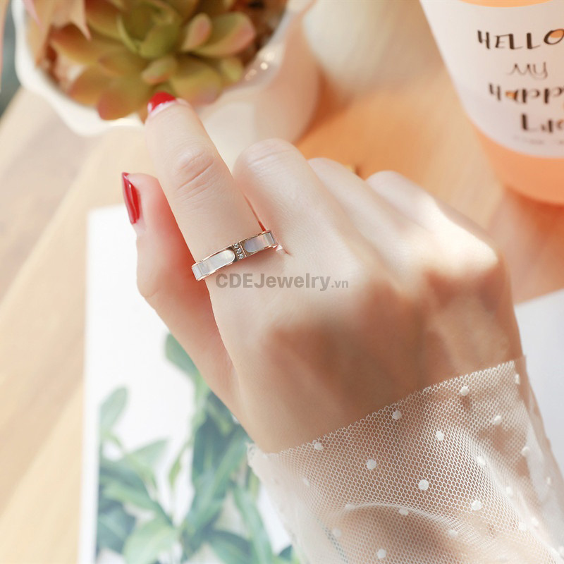 Nhẫn CDE Chính Hãng Đá Swarovski Khảm Xà Cừ CDE1302