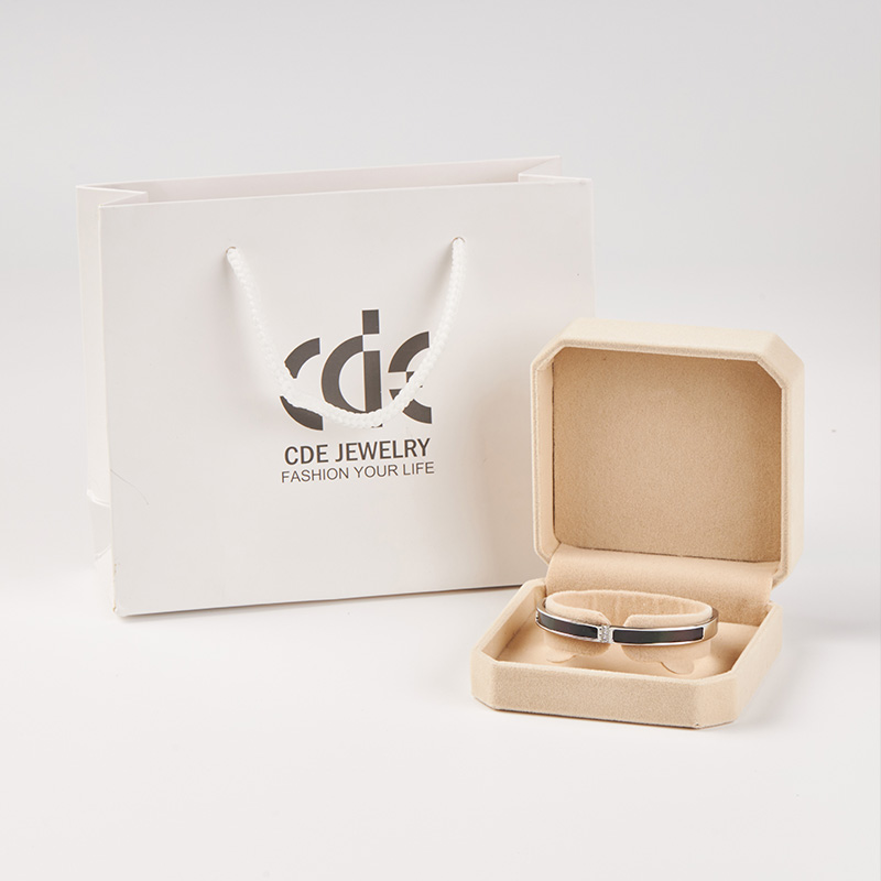 Vòng Tay CDE Chính Hãng Đá Swarovski Khảm Xà Cừ CDE2303